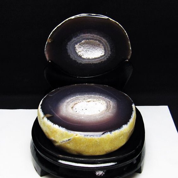 1.7Kg ペア水晶トレジャーメノウ[T604-7546]