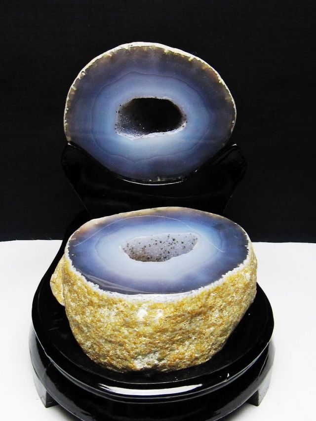 1.9Kg ペア水晶トレジャーメノウ[T604-7656]