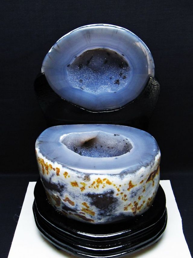 4.9Kg ペア水晶トレジャーメノウ[T604-7728]