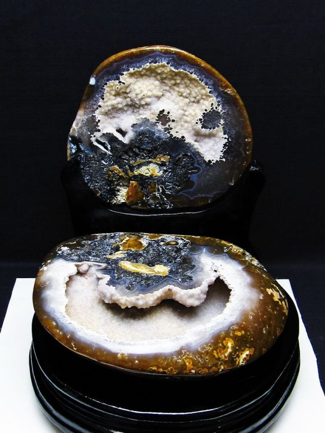 1.9Kg ペア水晶トレジャーメノウ[T604-7730]