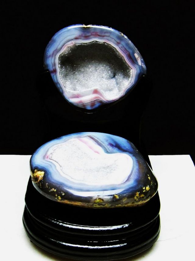 1.1Kg ペア水晶トレジャーメノウ [t604-7883]