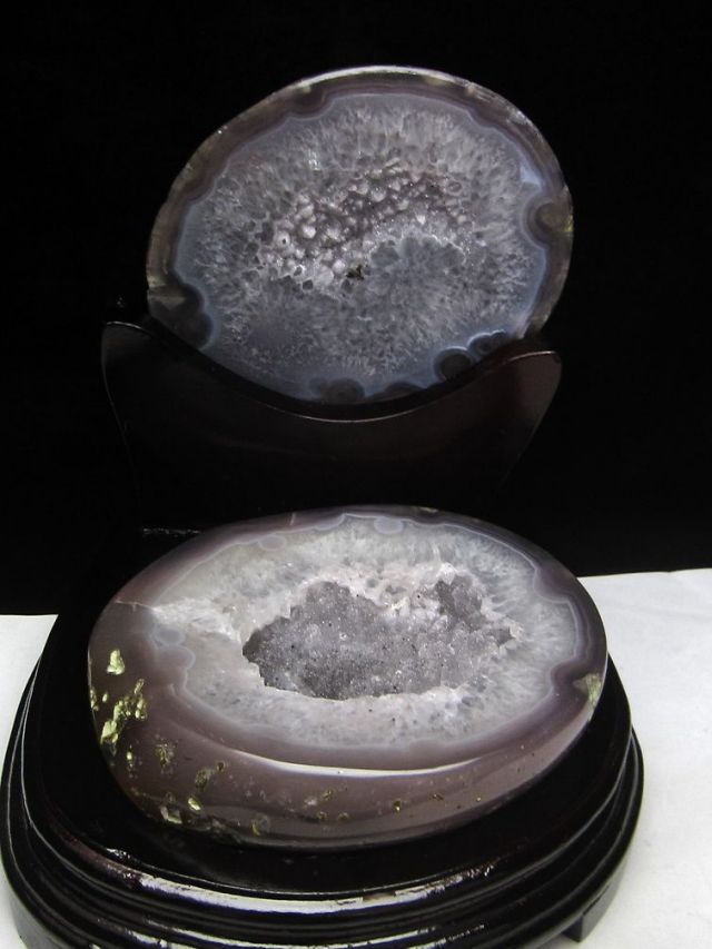 1.6Kg ペア水晶トレジャーメノウ[T605-2464]