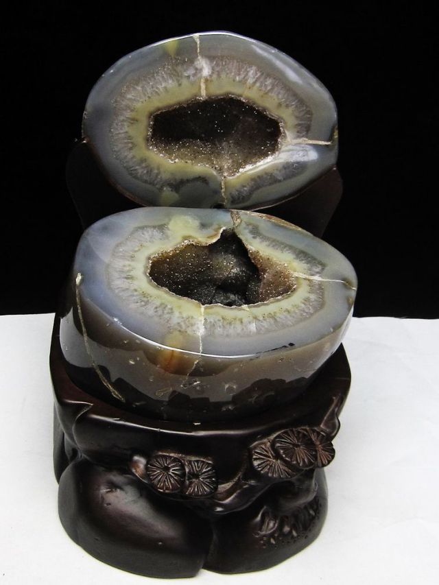 2.1Kg ペア水晶トレジャーメノウ[T605-2503]