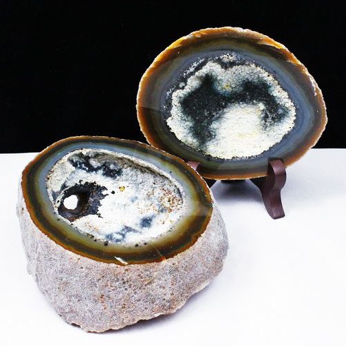 1.2Kg ペア水晶トレジャーメノウ[T605-3538]