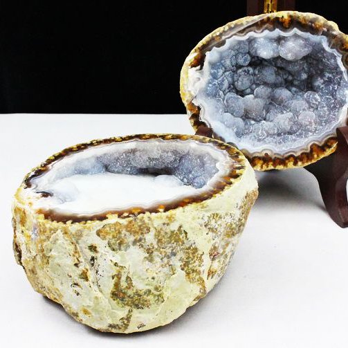 1.5Kg ペア水晶トレジャーメノウ[T605-3553]