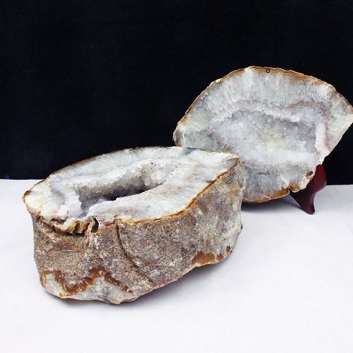 8.6Kg ペア水晶トレジャーメノウ[T605-3562]