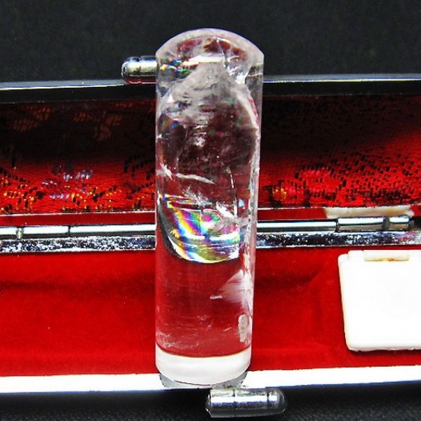 虹入り ヒマラヤ水晶 印材　※別途料金で篆刻可能 16mm [T607-136]