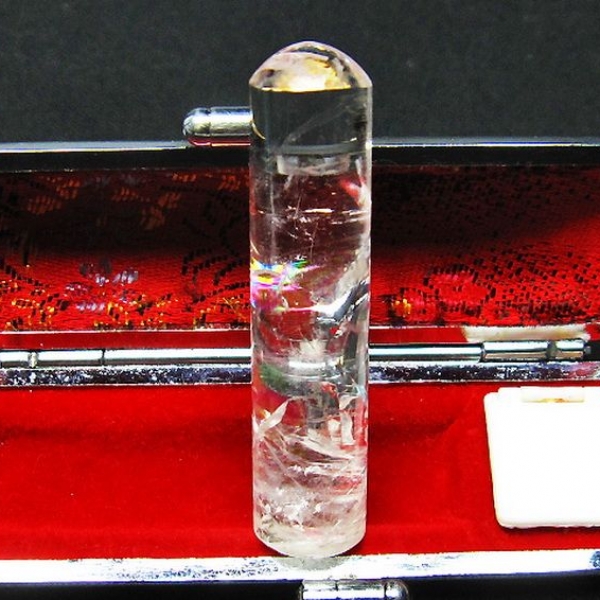 虹入り ヒマラヤ水晶 印材　※別途料金で篆刻可能 13mm [T607-157]