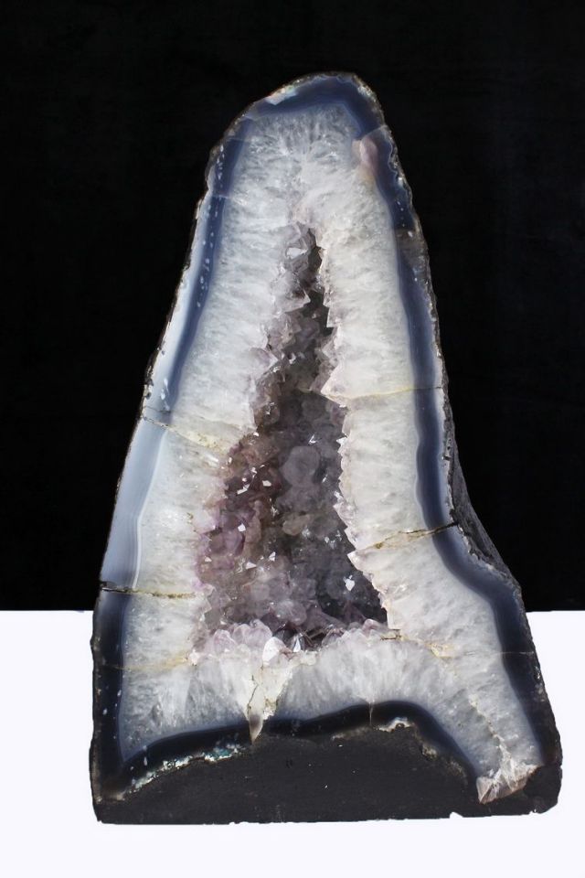 27.6Kg ブラジル産 アメジストドーム 同梱不可 [t611-10539]