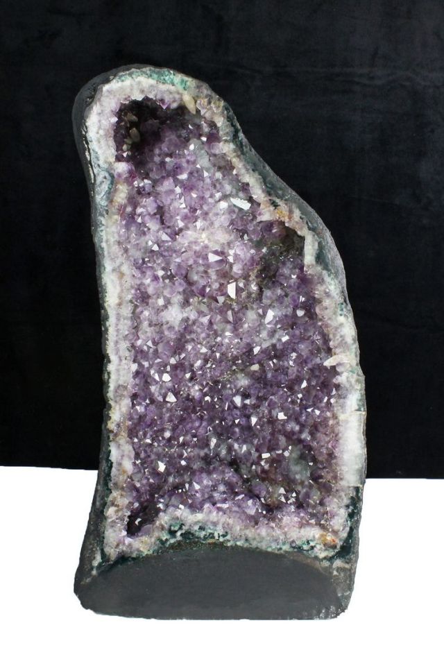 23.9Kg ブラジル産 アメジストドーム 同梱不可 [t611-10618]