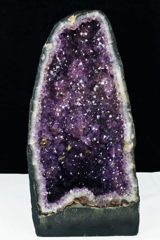 32.3Kg ブラジル産  アメジストドーム同梱不可[T611-9518]