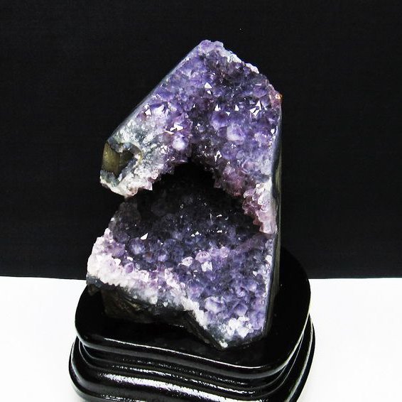 ウルグアイ産 フラワーアメジストクラスター[t614-7547]