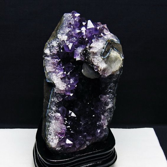 セール‼️ウルグアイ産 アメジストクラスター 天然石原石紫水晶 カル