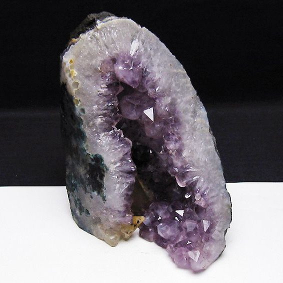 ウルグアイ産 カルサイトフラワーアメジストクラスター[T614-9198]