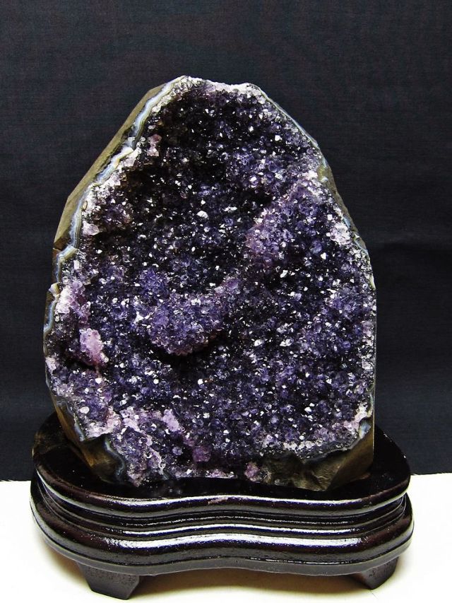4Kg ウルグアイ産 サークルジオード アメジストドーム [t614-9250]
