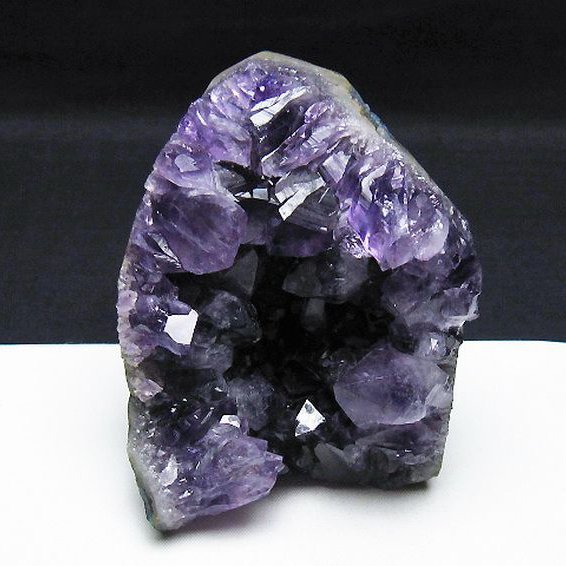 高品質！ウルグアイ産⭐️アメジストクラスター・お皿⭐️ポコポコシュガー色濃い⭐️N32 高品質！ウルグアイ産⭐️アメジストクラスター・お皿⭐️ポコポコ