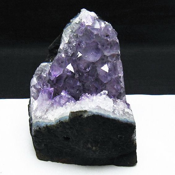 ウルグアイ産 ファントムアメジストクラスター [t614-9622]