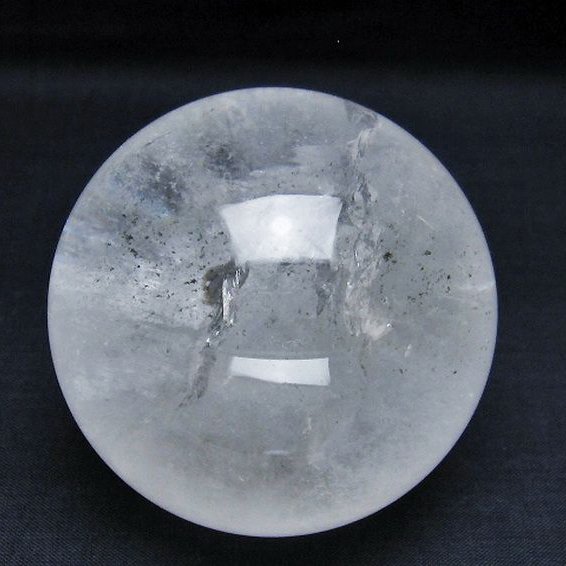 虹入り ガーデンヒマラヤ水晶 丸玉 72mm [t62-15311]