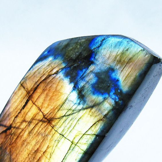 ラブラドライト 原石 [t623-10011]