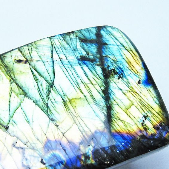 ラブラドライト 原石 [t623-10113]