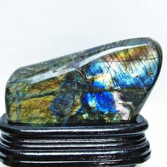 ラブラドライト 原石 [t623-9038]