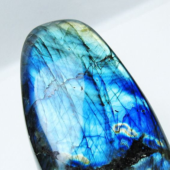 ラブラドライト 原石 [t623-9142]