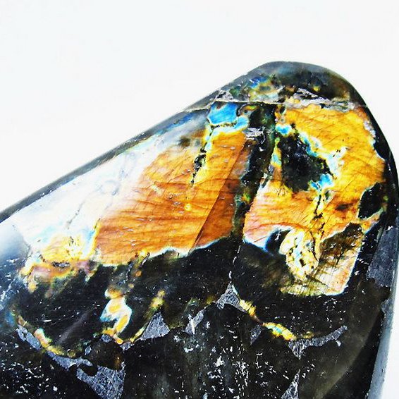 ラブラドライト 原石[t623-9407]