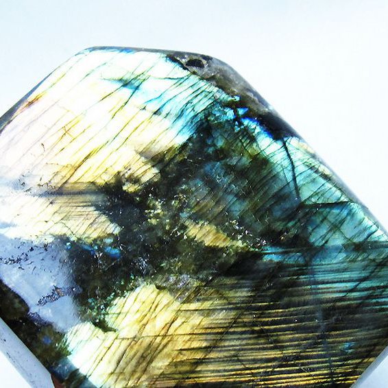 ラブラドライト 原石 [t623-9998]