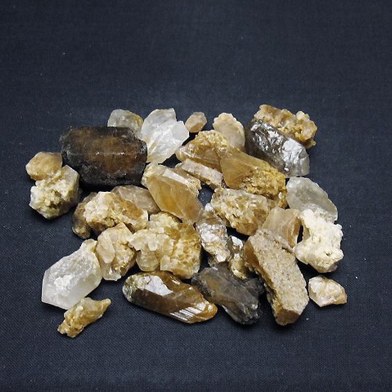 ルチル入り 水晶 原石[t626-1591]