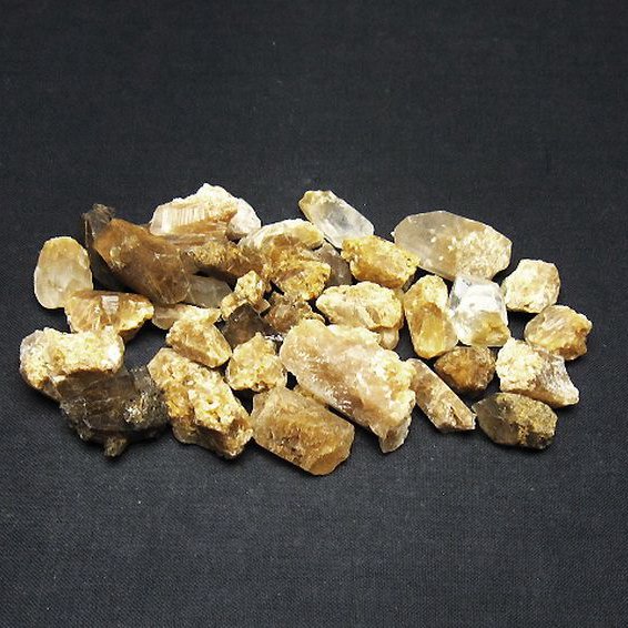 ルチル入り 水晶 原石 [t626-1651]