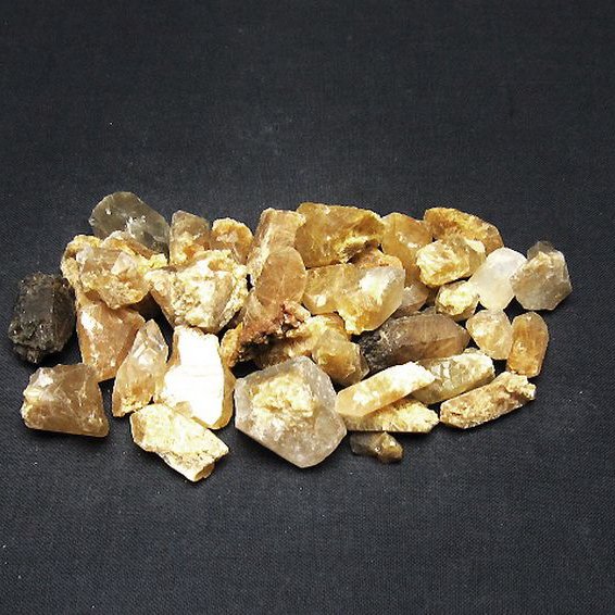 ルチル入り 水晶 原石 [t626-1668]