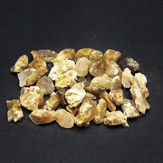 ルチル入り 水晶 原石 [t626-1673]