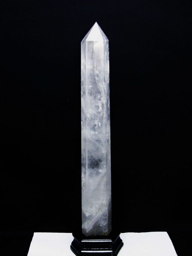 2.1Kg 虹入り ヒマラヤ水晶 六角柱 [t627-6873]