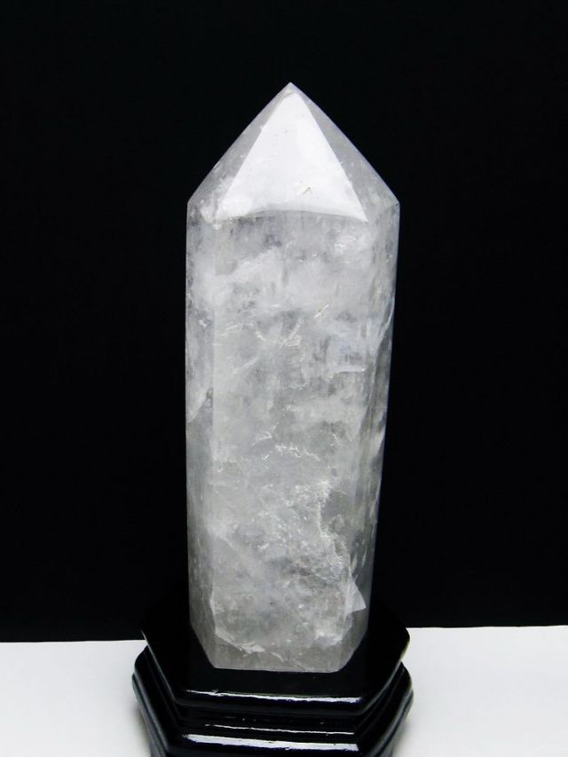 2.3Kg 虹入り ヒマラヤ水晶 六角柱 [t627-7062]
