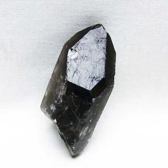 ブラジル産 モリオン 純天然 黒水晶 原石 [t633-2208]