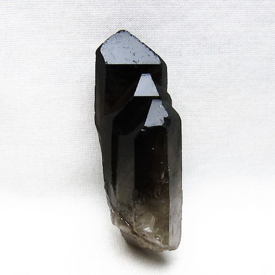 ブラジル産 モリオン 純天然 黒水晶 原石 [t633-2705]