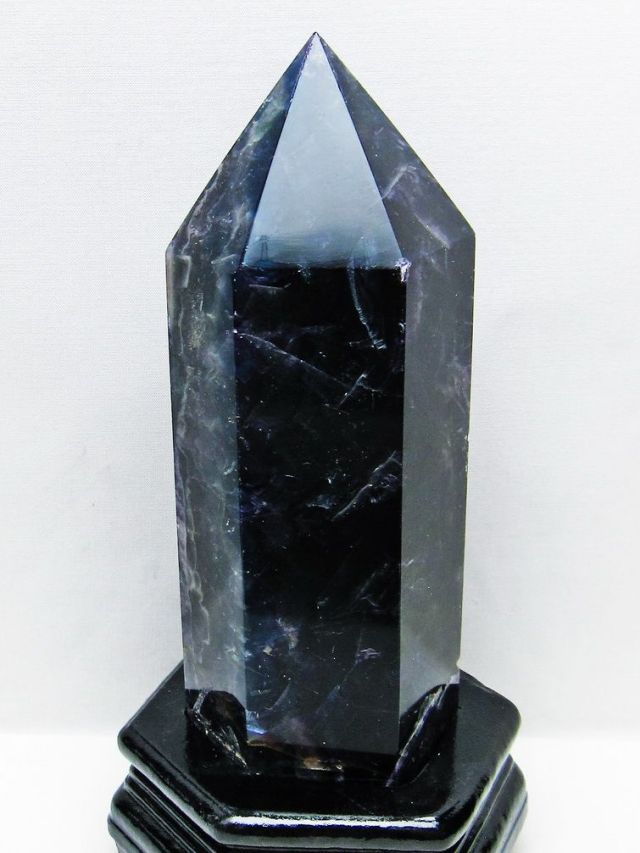 1.9Kg フローライト 六角柱 [t634-5577]