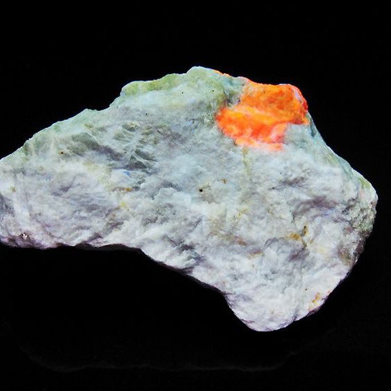 ハックマナイト 原石[T636-2122]