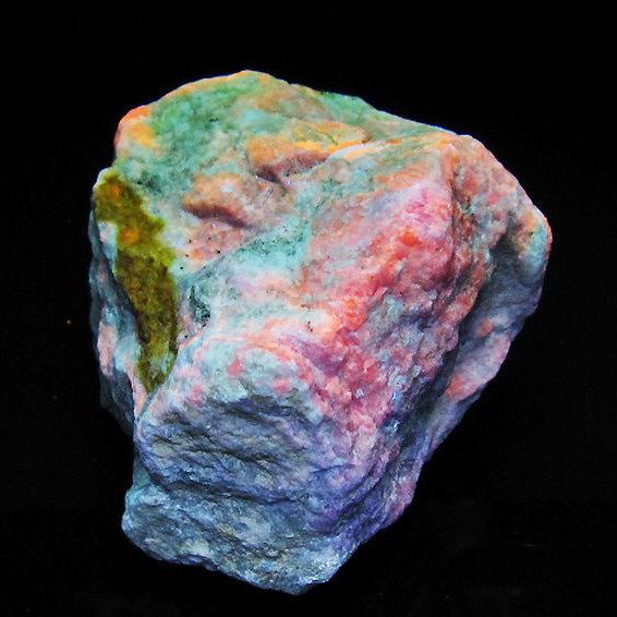 ハックマナイト 原石[T636-2207]