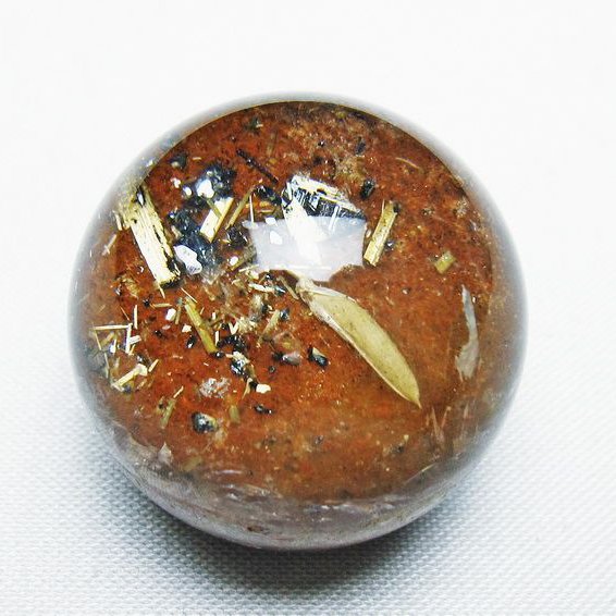 ゴールドタイチンルチル入り 水晶 丸玉 28mm [t637-4654]