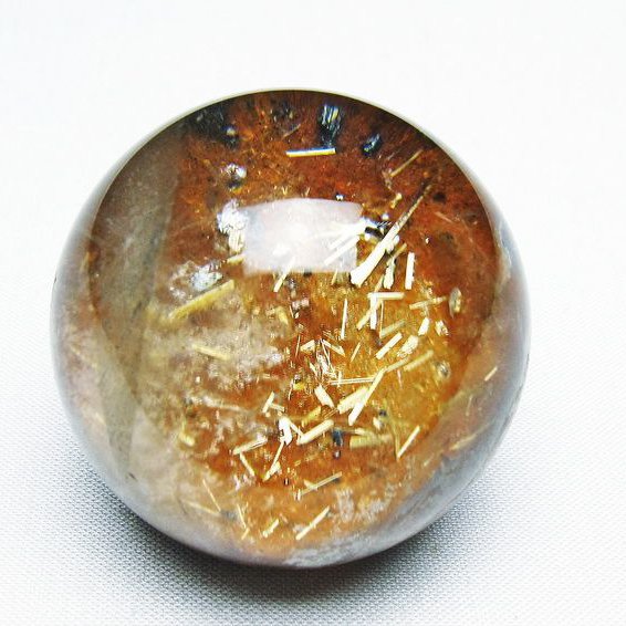 ゴールドタイチンルチル入り 水晶 丸玉 44mm [t637-4703]
