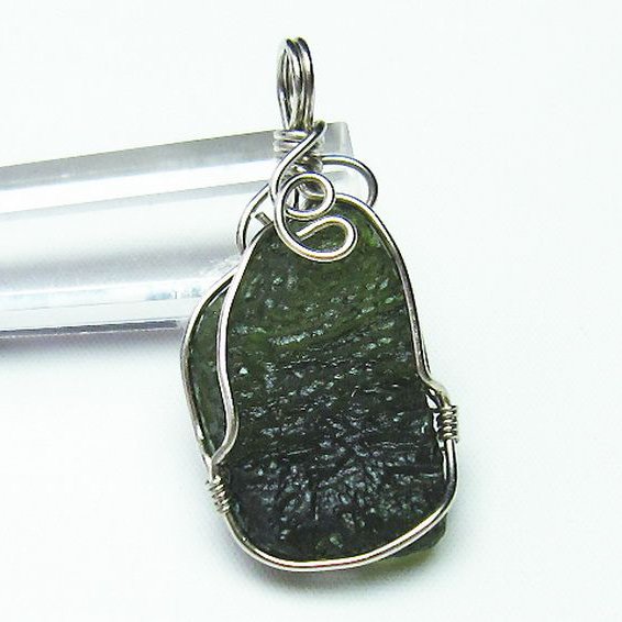 ★鑑別書付属★モルダバイトペンダント