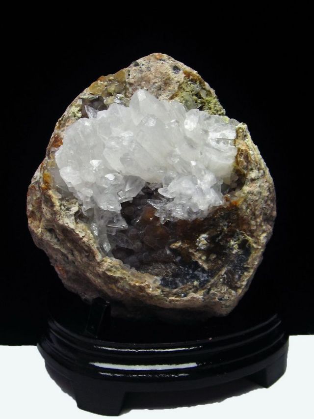 3.7Kg メノウ  原石 カルサイト共生[T640-1857]