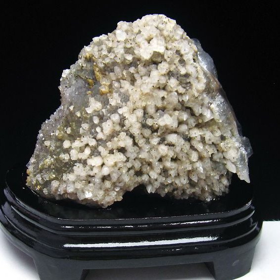 高品質！ウルグアイ産⭐️アメジストクラスター⭐️タイチンルチル・カルサイト共生ふ 高品質！ウルグアイ産⭐️アメジストクラスター⭐️タイチンルチル