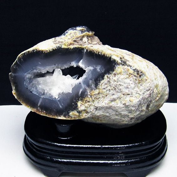 1.5Kg ブラジル産 アゲートドーム カルサイト共生[T640-2025]