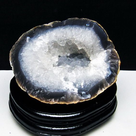 1.4Kg ウルグアイ産  アゲート水晶ドーム[T640-2035]