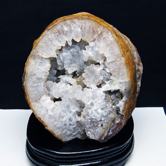 2.1Kg メノウ 原石 カルサイト共生[T640-2247]