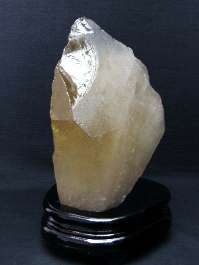 1.8Kg ライトニング水晶 原石[T641-1490]