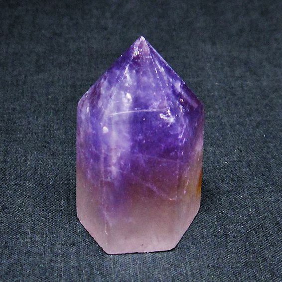 アメジスト 六角柱 [t642-5477]