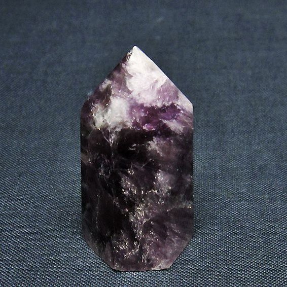 アメジスト 六角柱 [t642-6037]